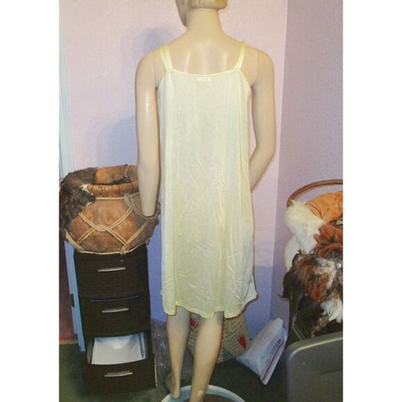 Vtg Nightgown & Robe Peignoir Set Size M Satin 2 Piece Lace Embroidered 60s - Picture 3 of 12